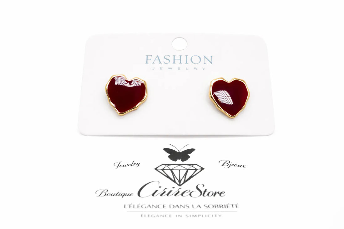 Boucles d’oreilles cœur rouges à contour doré