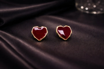 Boucles d’oreilles cœur rouges à contour doré