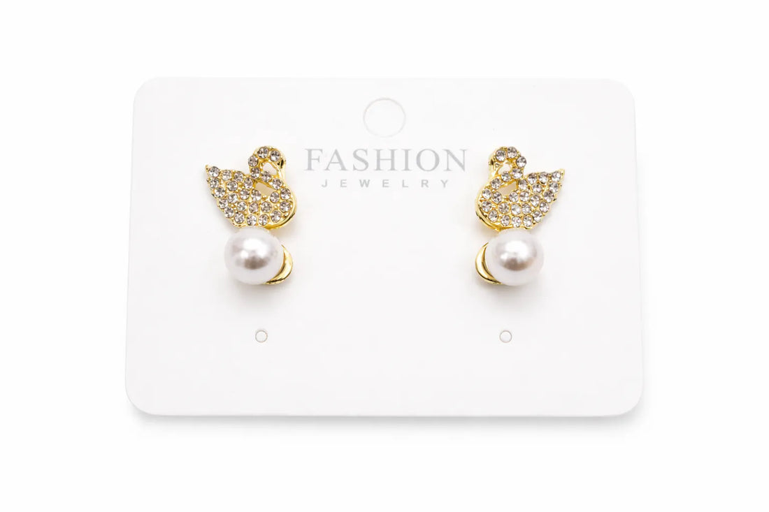 Boucles d’oreilles en forme de cygne avec perle blanche