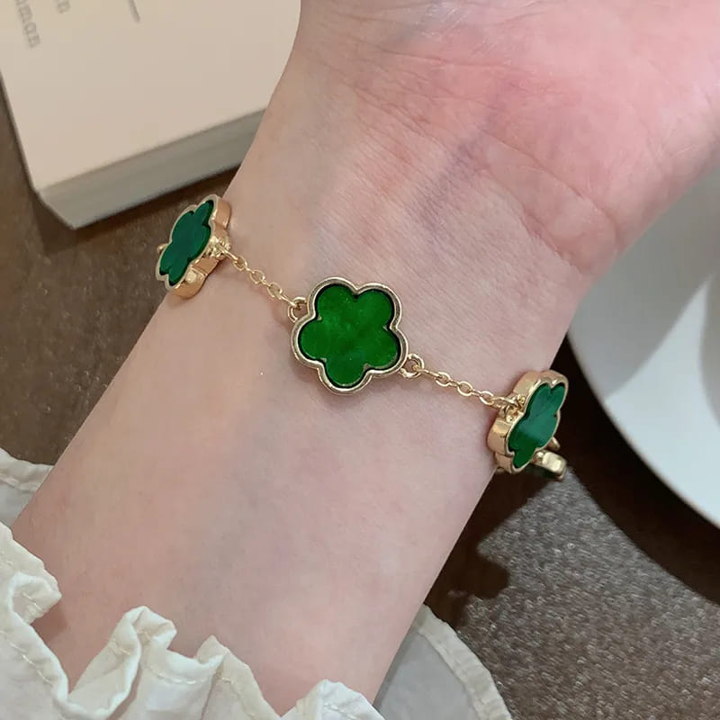 Five-Leaf Clover Bracelet for Women – Green or Pink Flower Design